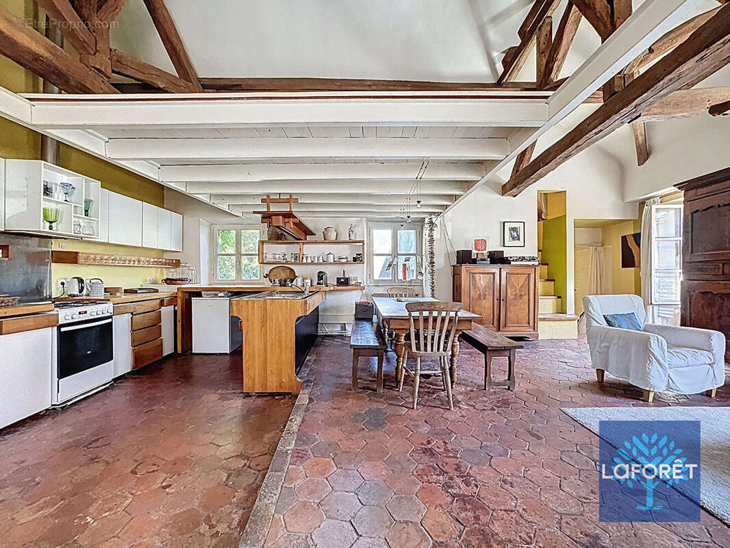 Maison à CHILLY-MAZARIN