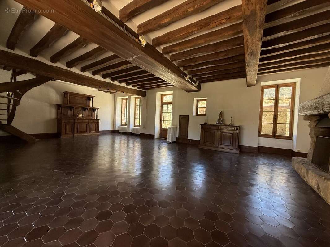Maison à VILLEMANOCHE
