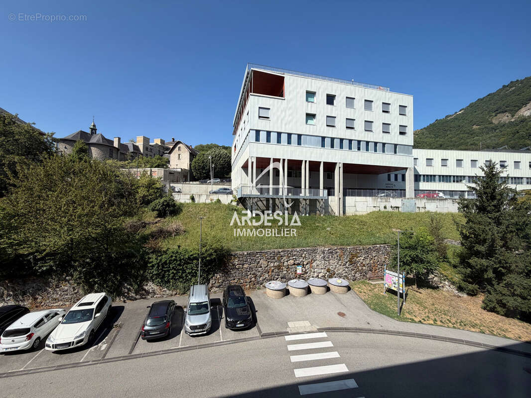 Bel appartement T3 avec grand balcon   Saint-Jean-de-Maurienne - photo 21