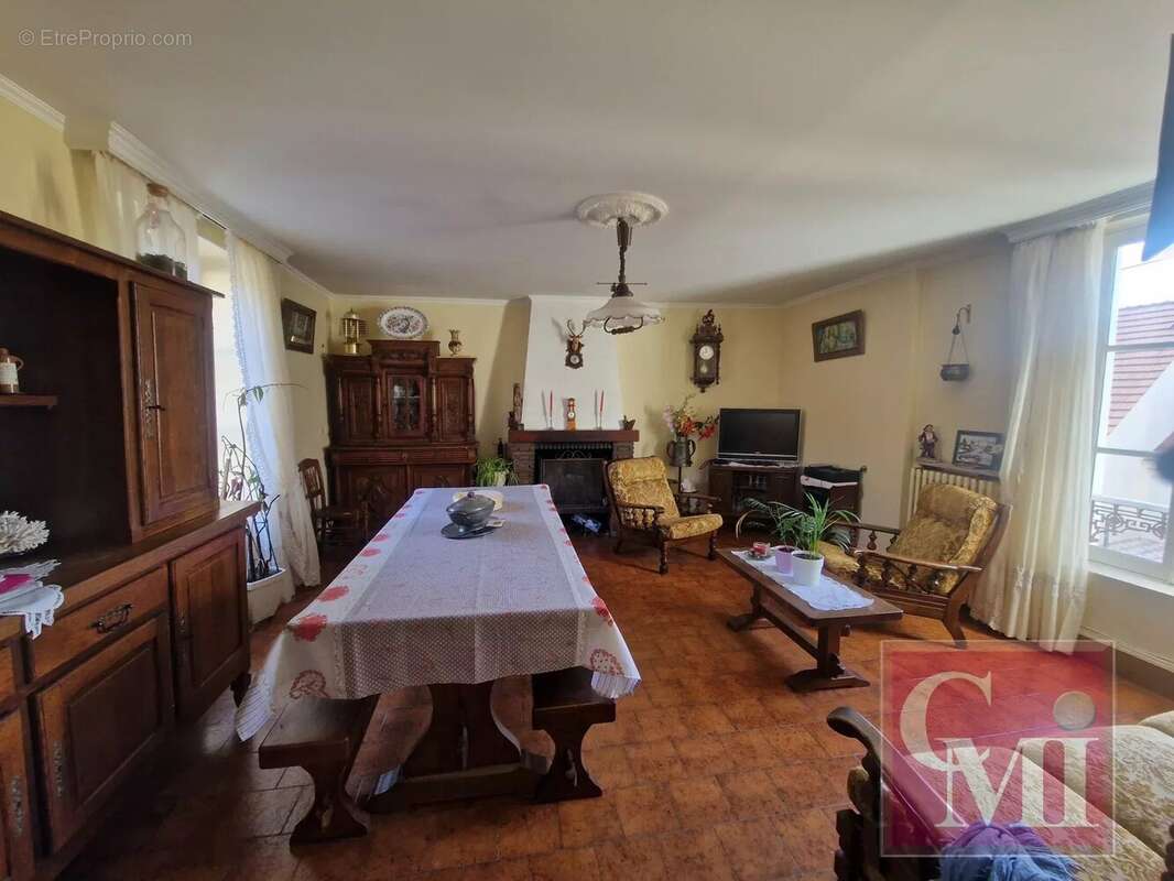 Appartement à SAINT-CHERON