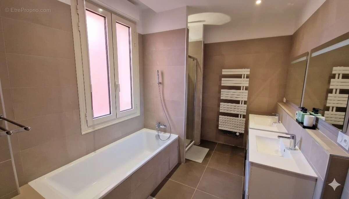 Appartement à CAGNES-SUR-MER