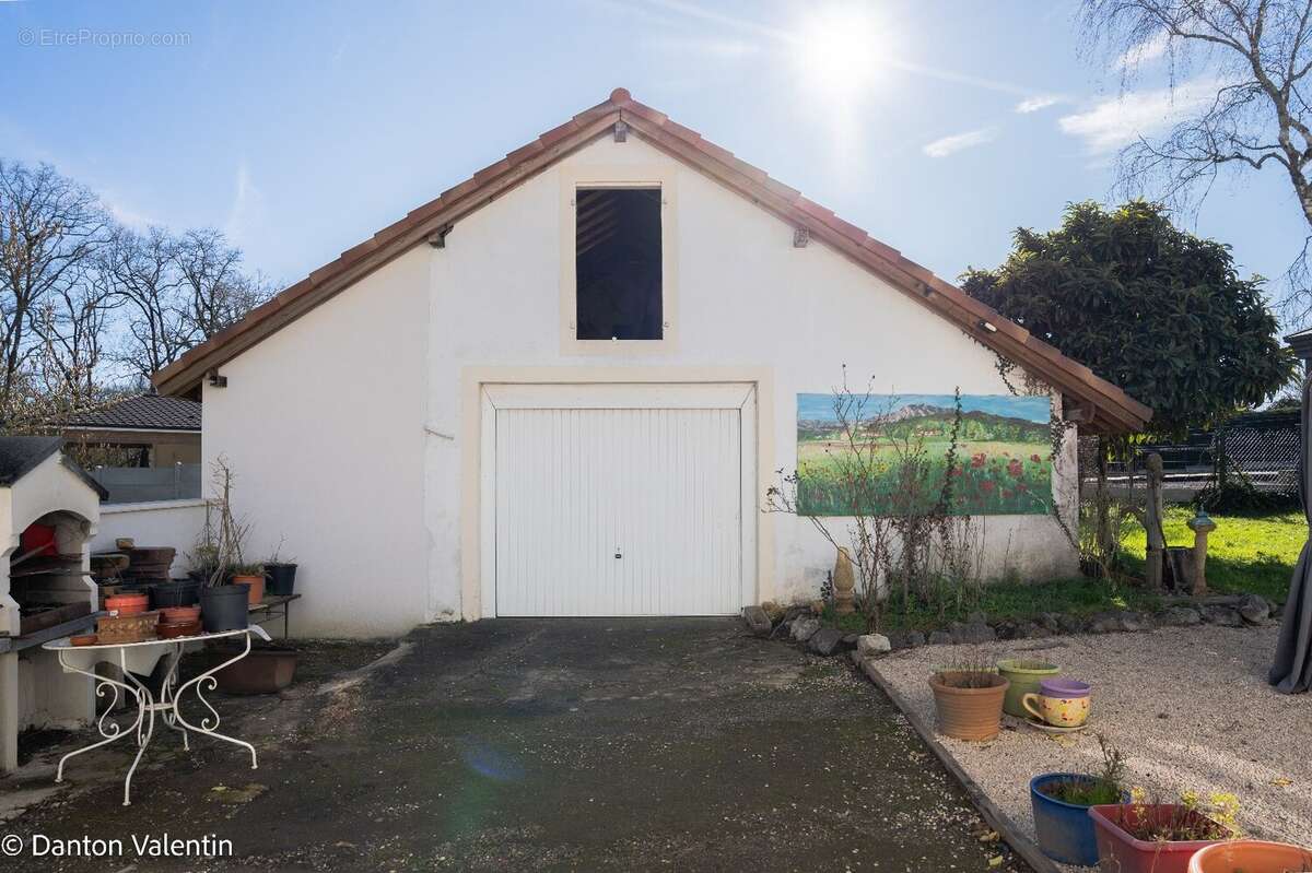 Maison à HAGETMAU