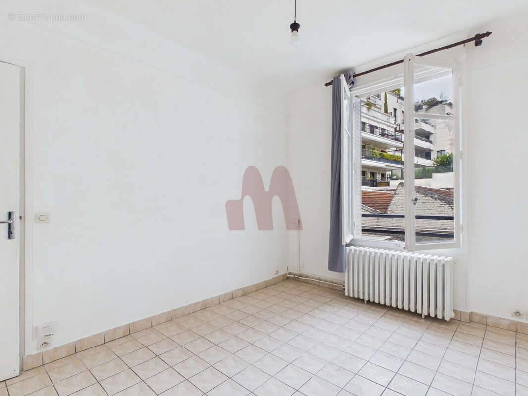 Appartement à LEVALLOIS-PERRET