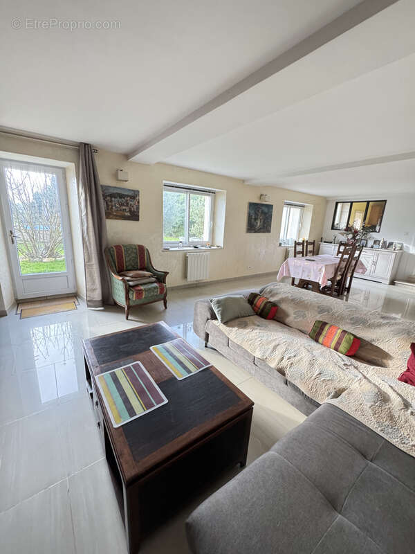 Maison à PERS-EN-GATINAIS