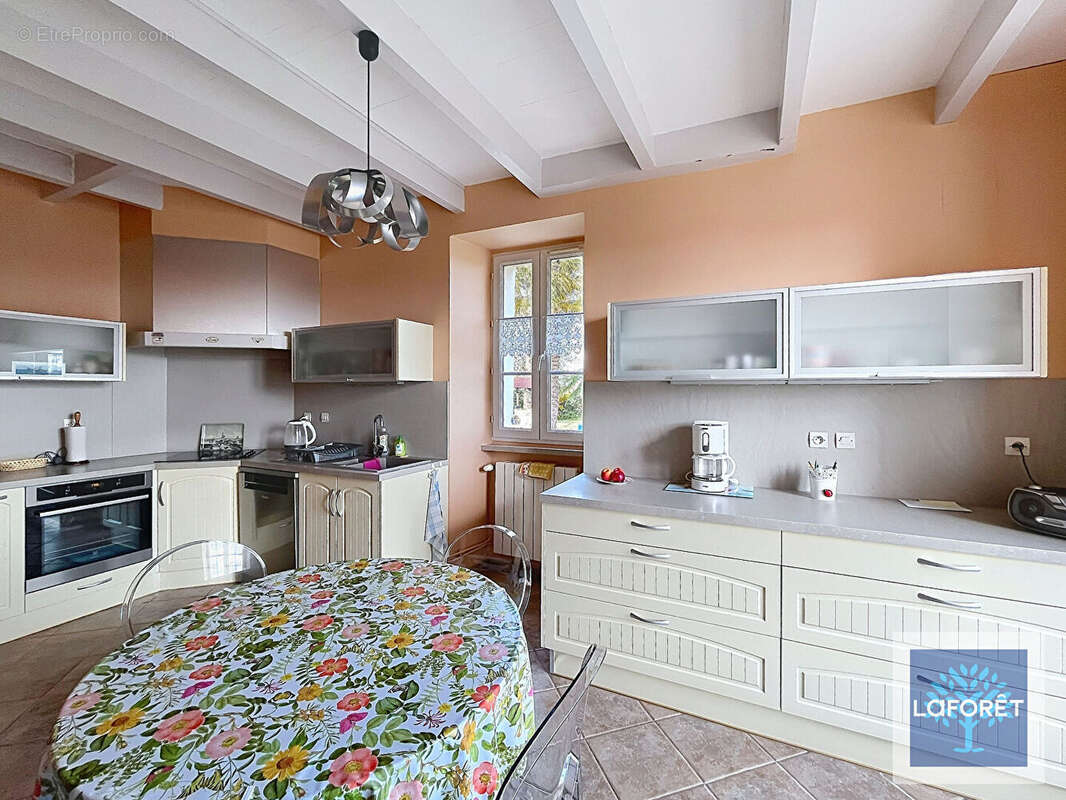 Maison à JONZAC
