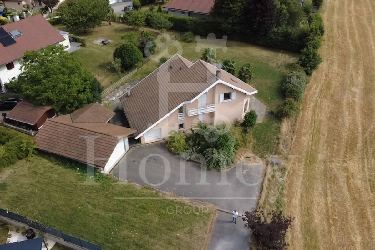 Maison à BONNE