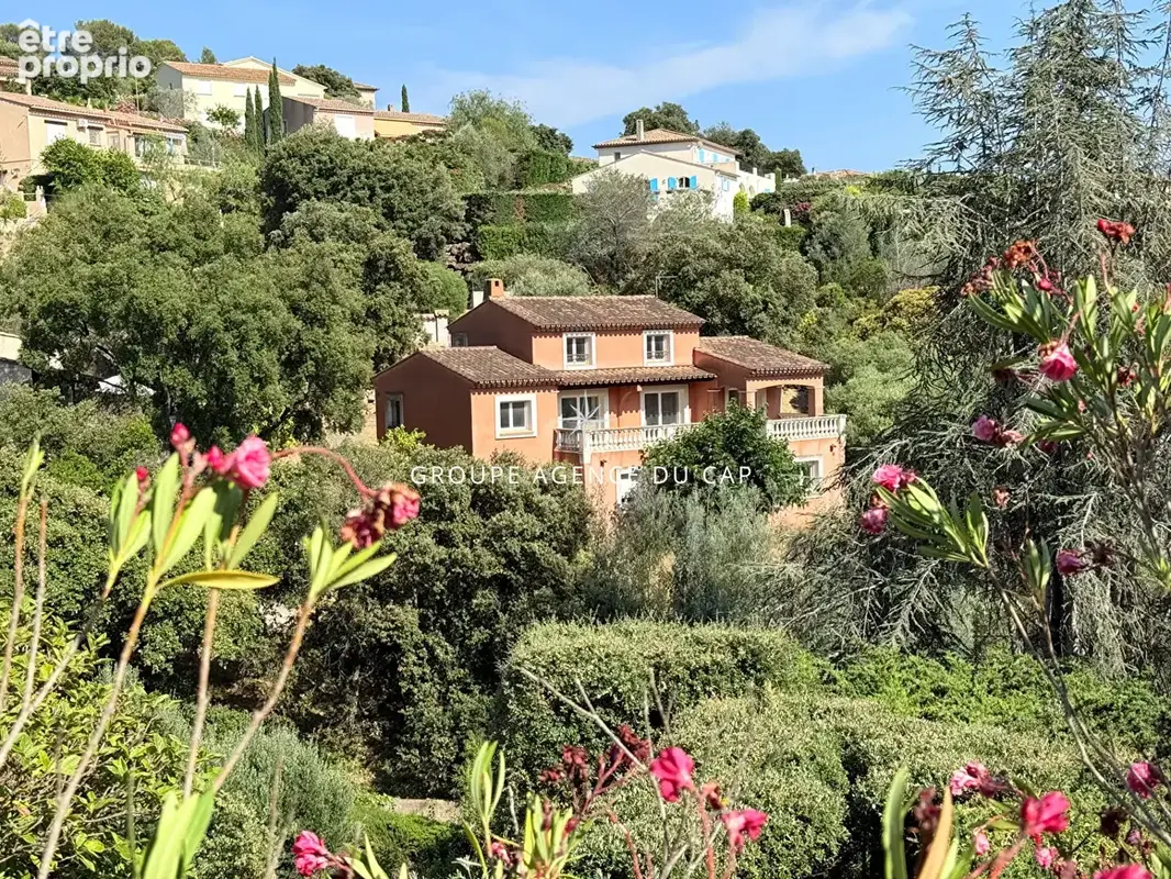 Agay villa proche mer et commerces à pied - photo 18