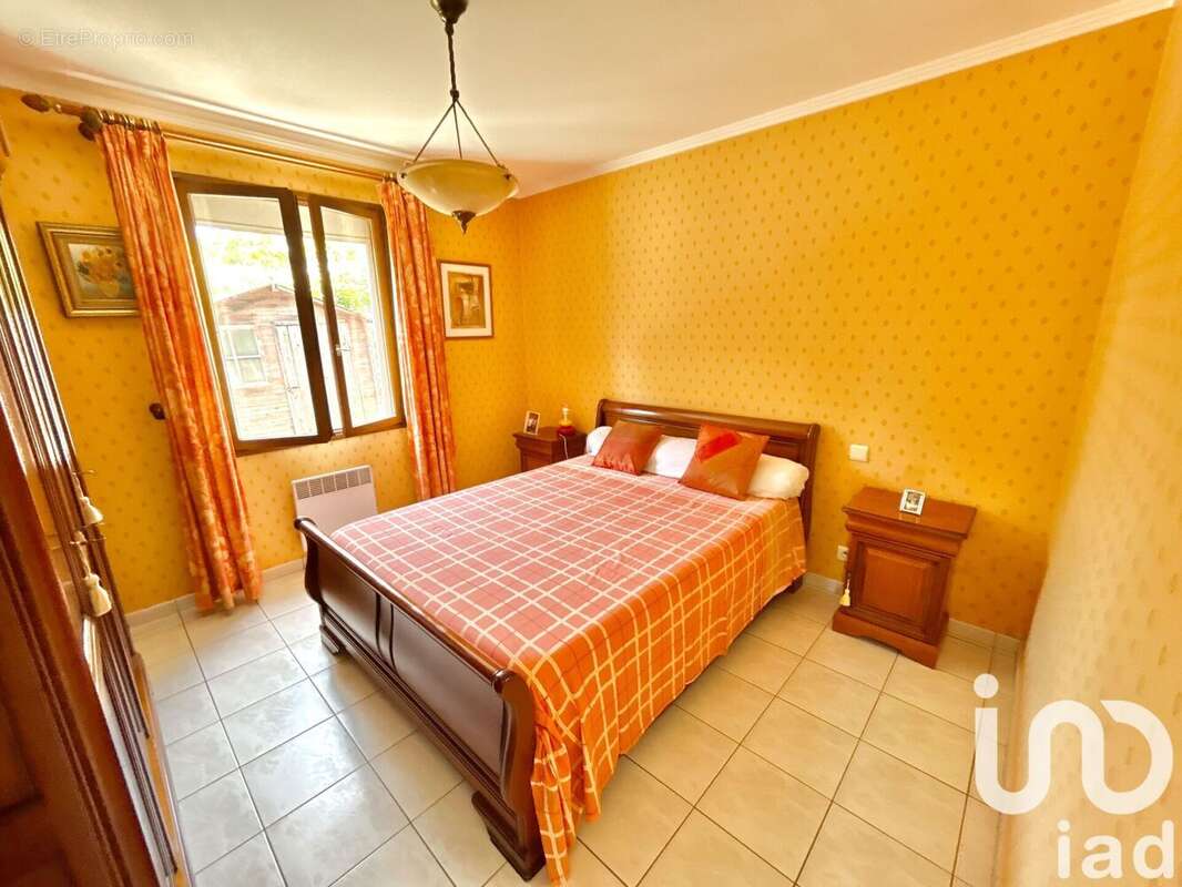 Maison 78 m² à Saint-Thibery  - photo 6