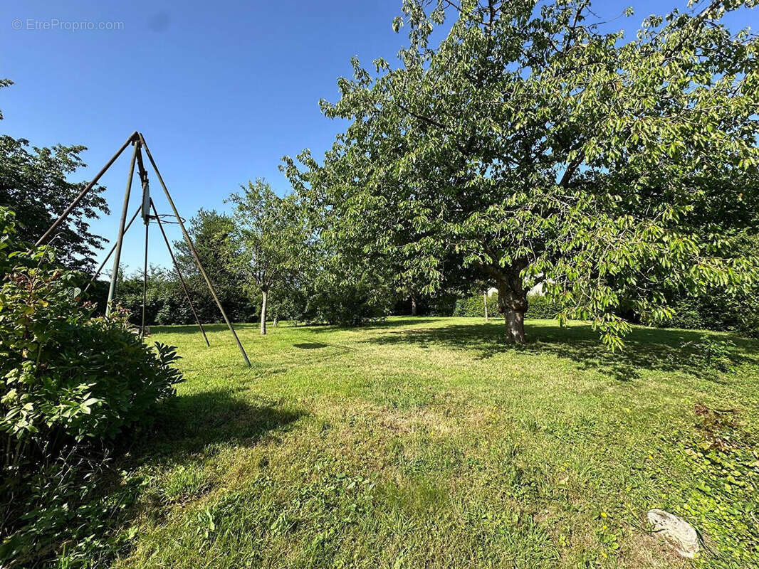 Terrain à bâtir 730 m²  SAINT AUBIN EN BRAY - photo 2