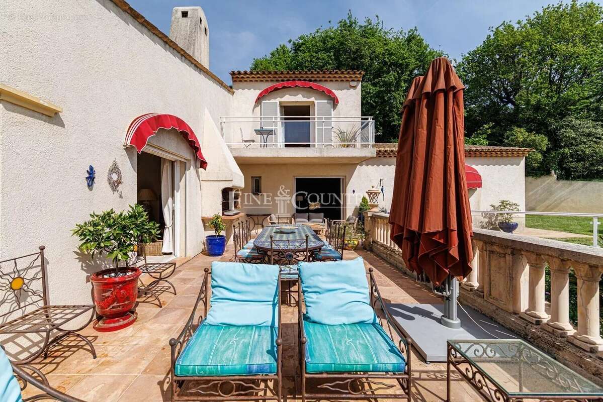 Maison à MOUANS-SARTOUX