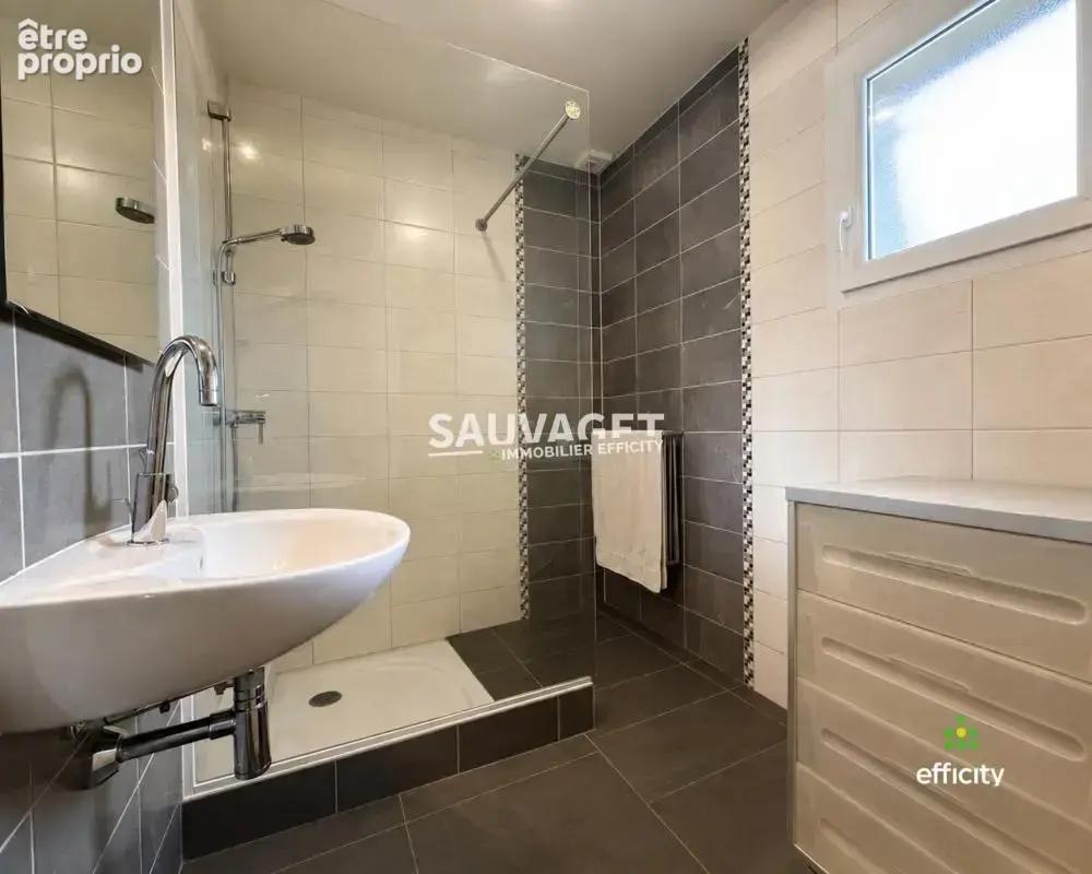 Maison 180 m² à Reignier  - photo 16