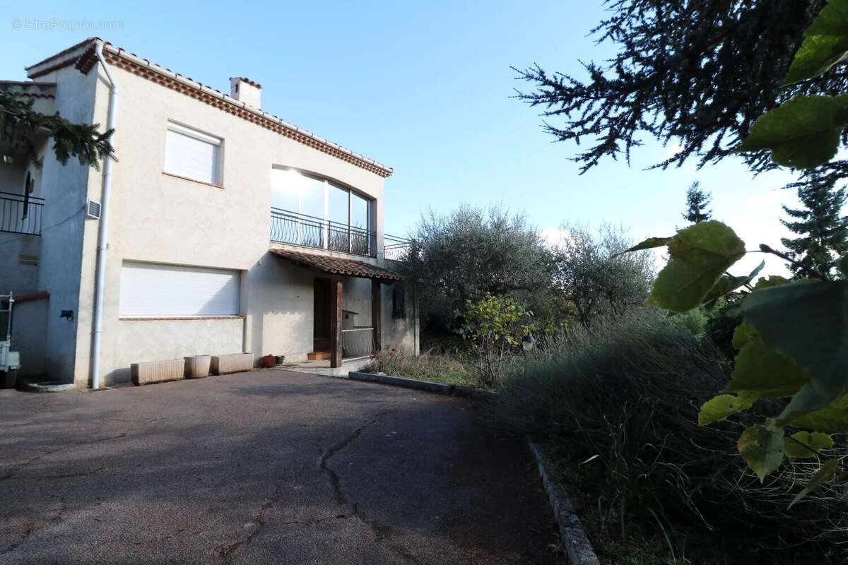 Maison à BERRE-LES-ALPES