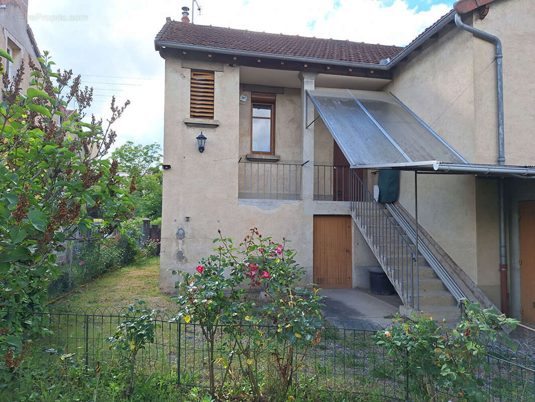 Maison à MONTLUCON