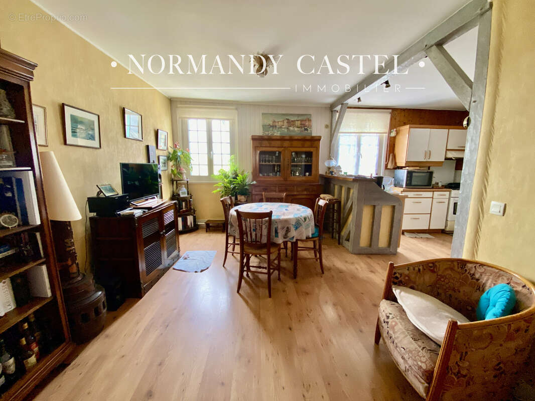 Appartement à TROUVILLE-SUR-MER