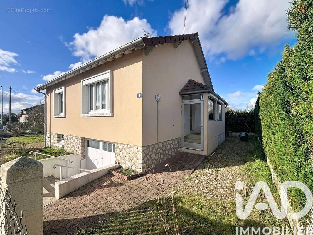 Photo 1 - Maison à MONTARGIS