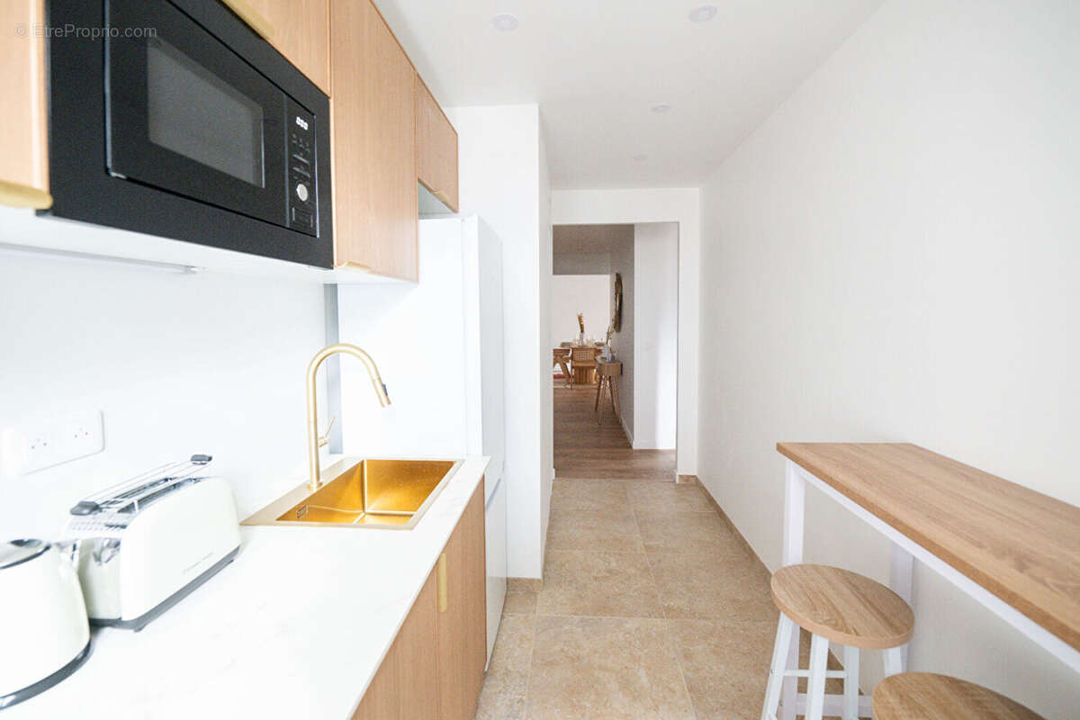 Appartement à PARIS-11E