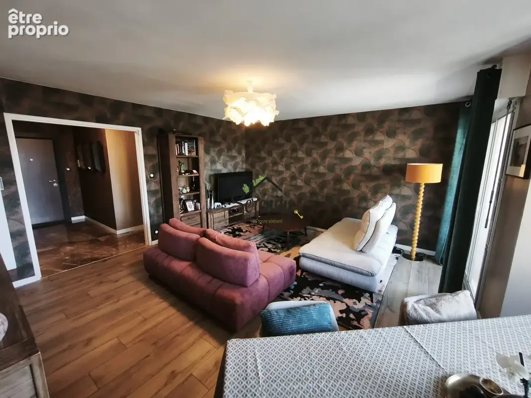 Appartement 3 pièces 74 m² à vendre à Cambrai (59400) - photo 2