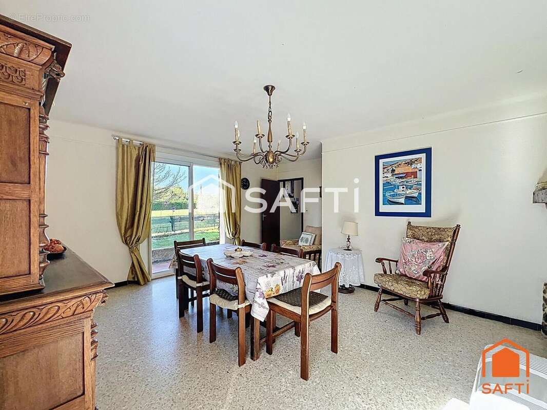 Photo 4 - Maison à REGUSSE