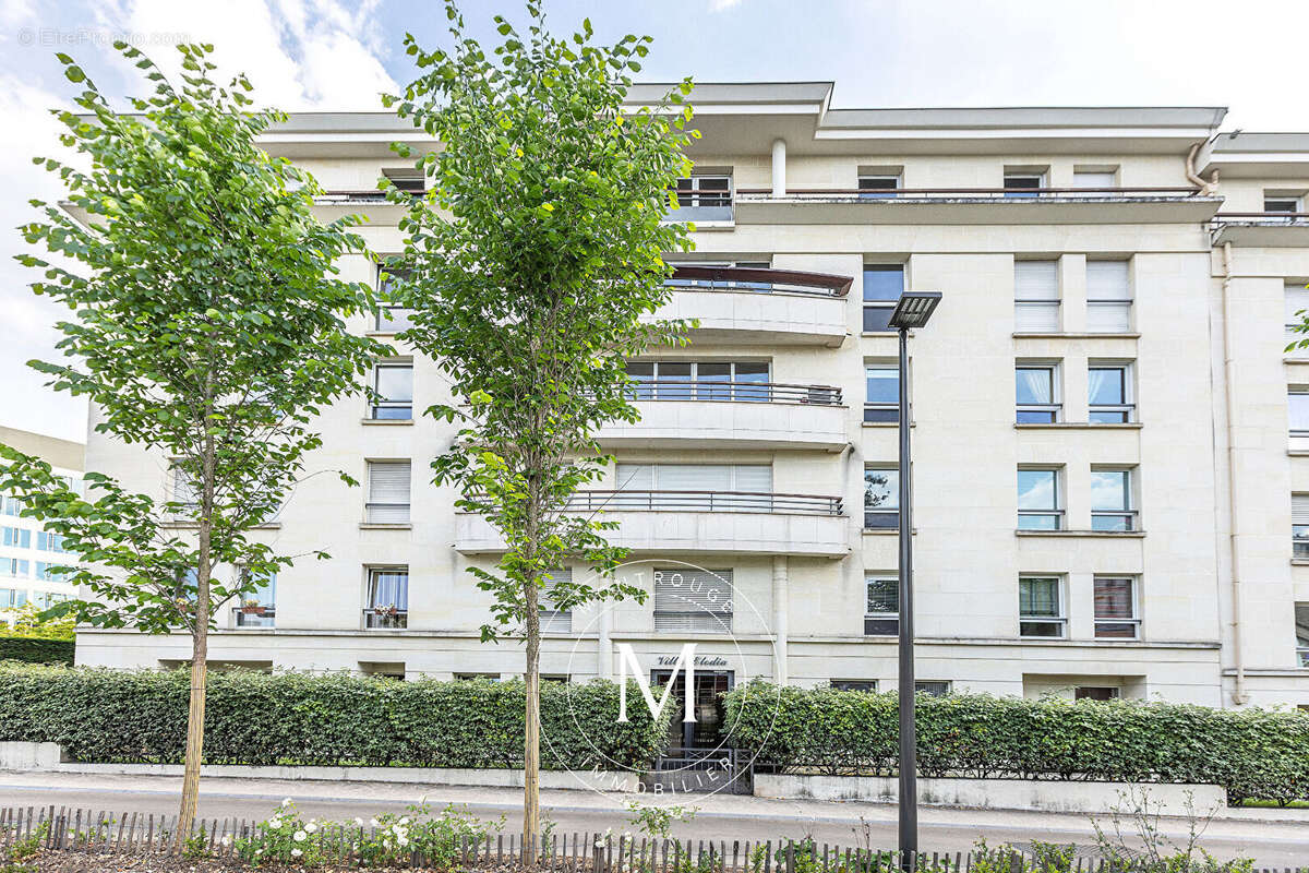 Appartement à MONTROUGE