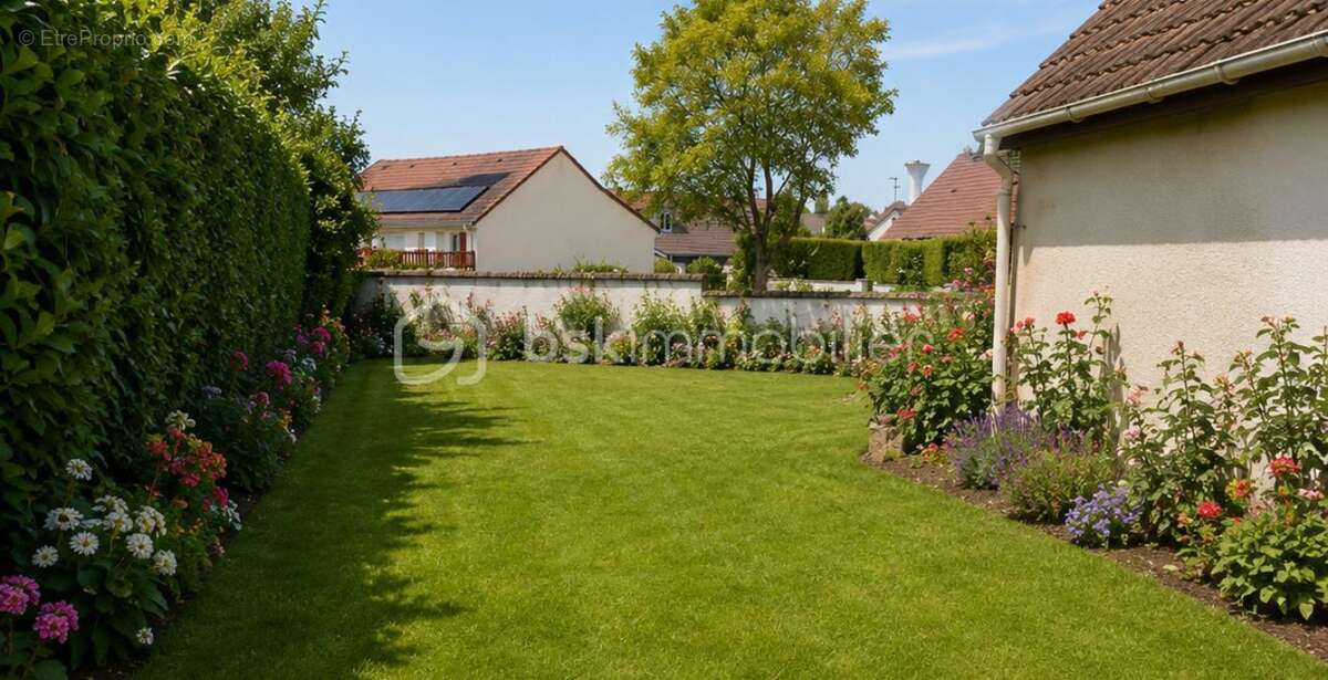 Maison à COURPALAY