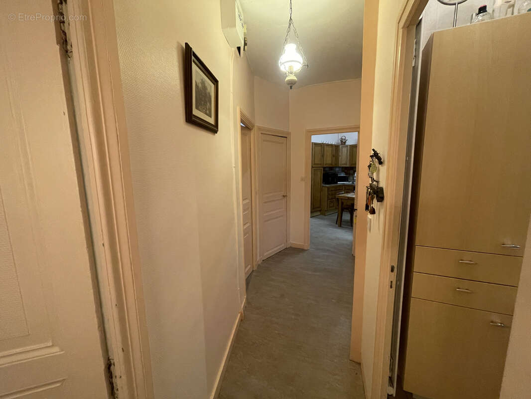 Appartement à ROCHEFORT-MONTAGNE