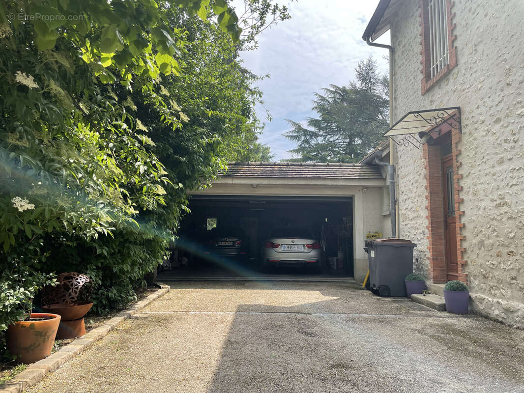 Maison à LA ROCHETTE