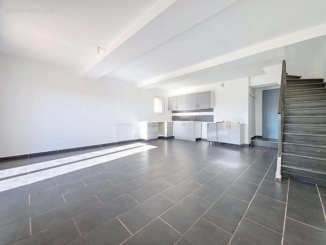 Appartement à ROYAS