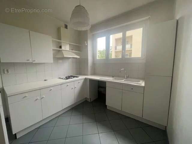 Appartement à LYON-8E