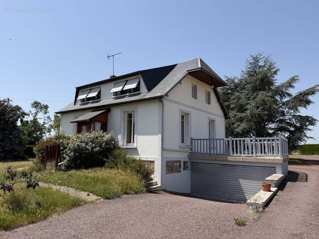 Maison à BERNAY