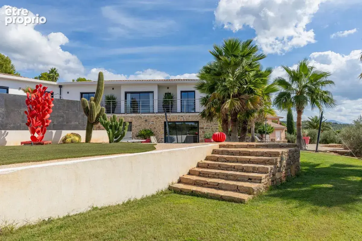 A vendre la cadiere d'azur 83740 luxueuse villa contemporaine avec vue mer - photo 7