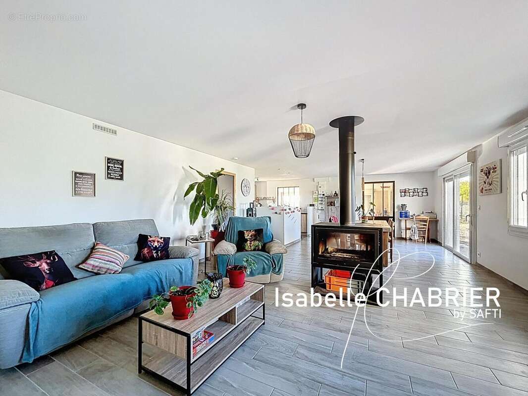 Photo 4 - Maison à LEZIGNE