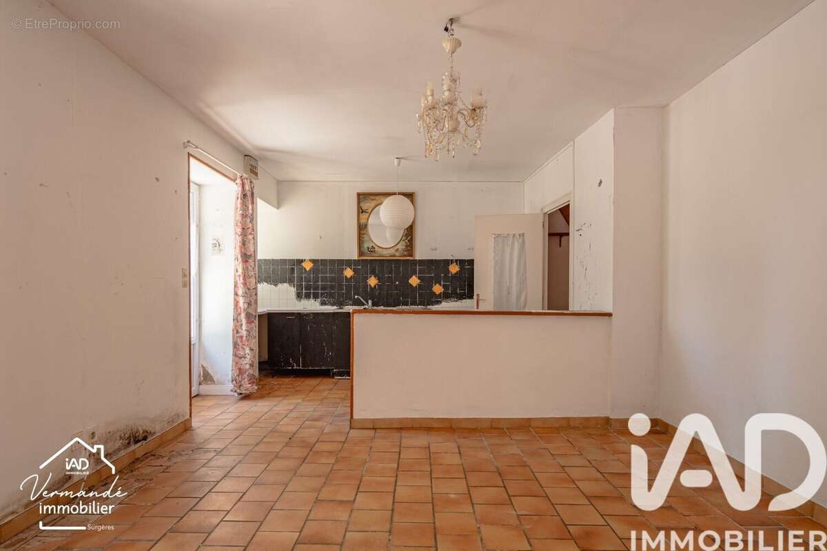 Maison 75 m² à Muron  - photo 9