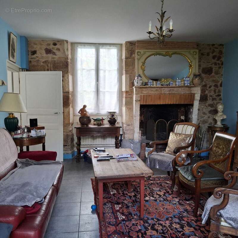 Maison à ROUMAZIERES-LOUBERT