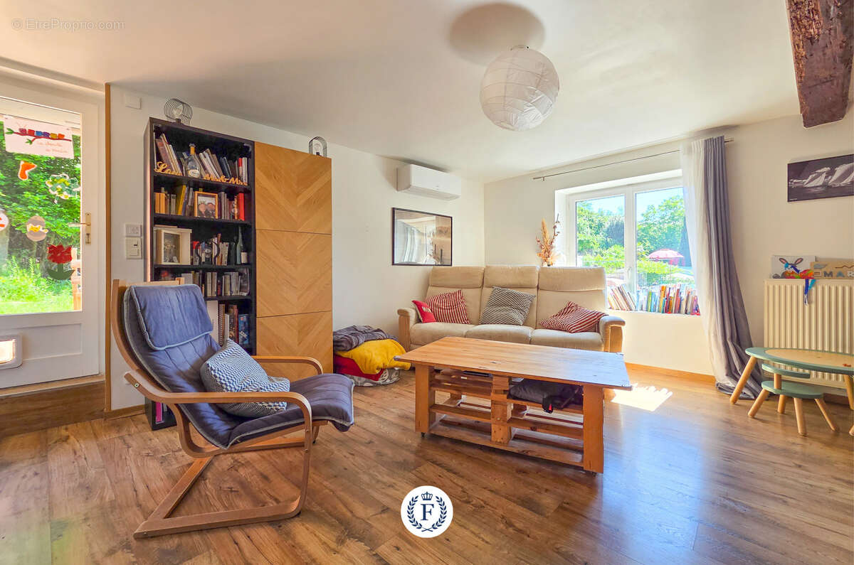 Appartement à BEAUJEU