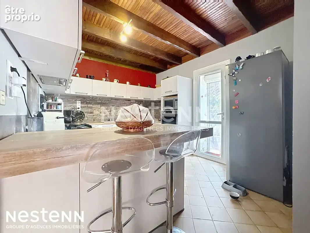 Opportunité rare dans le joli village de Névian!  Haut de maison en duplex avec TERRASSE ET COUR privée - photo 10