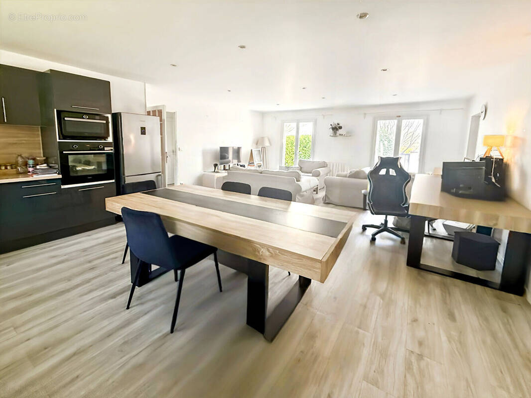 Maison à CARBON-BLANC