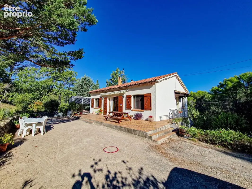Exclusivite flayosc maison 99m2 3 chambres avec studio independant et garage sur terrain de 4660m2 - photo 2