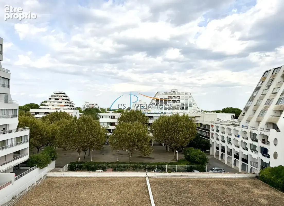Appartement 2 pièces rénové avec terrasse et loggia   Centre-ville de La Grande-Motte - photo 5