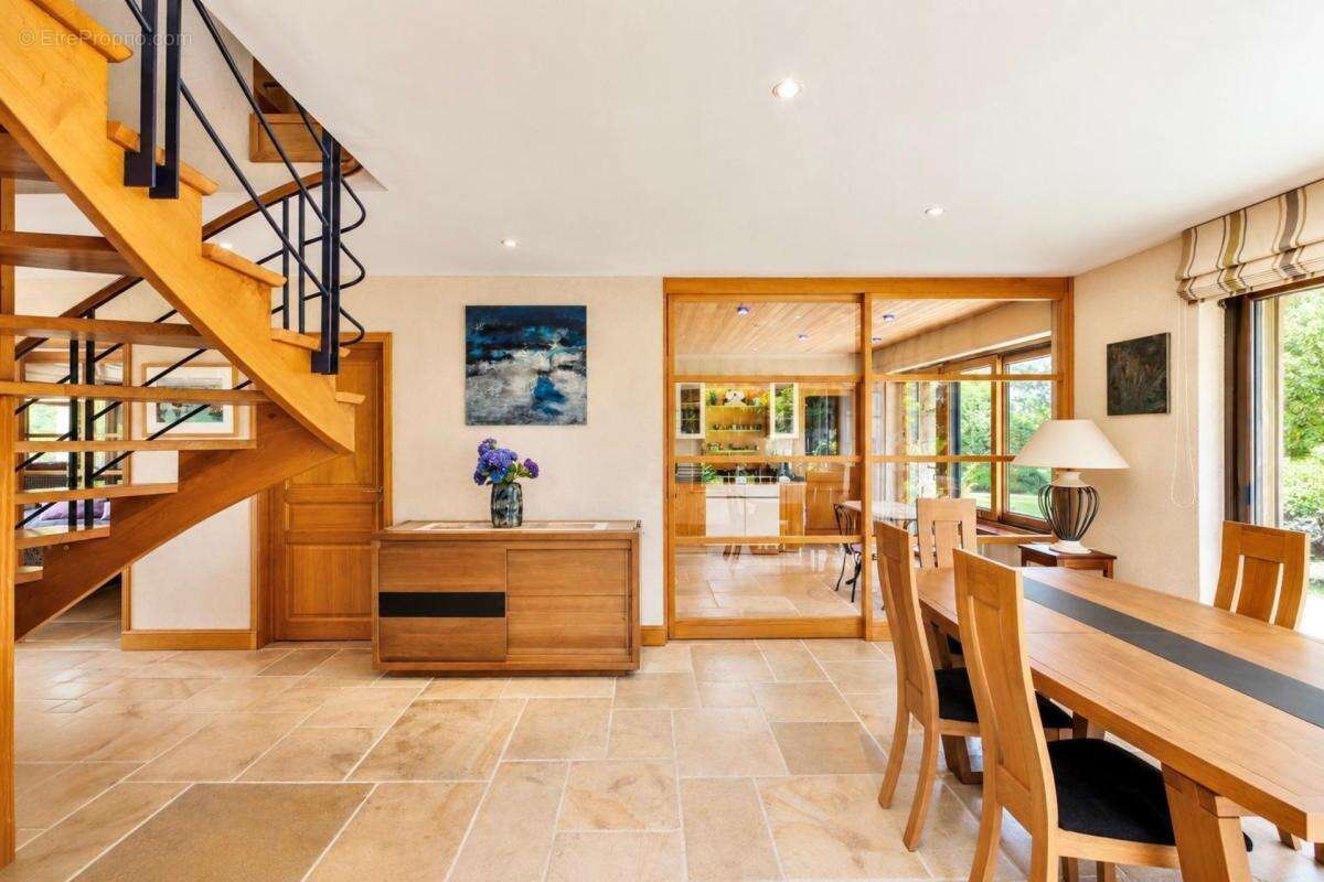 Maison d'architecte - 197 m² - golf de baden - photo 4