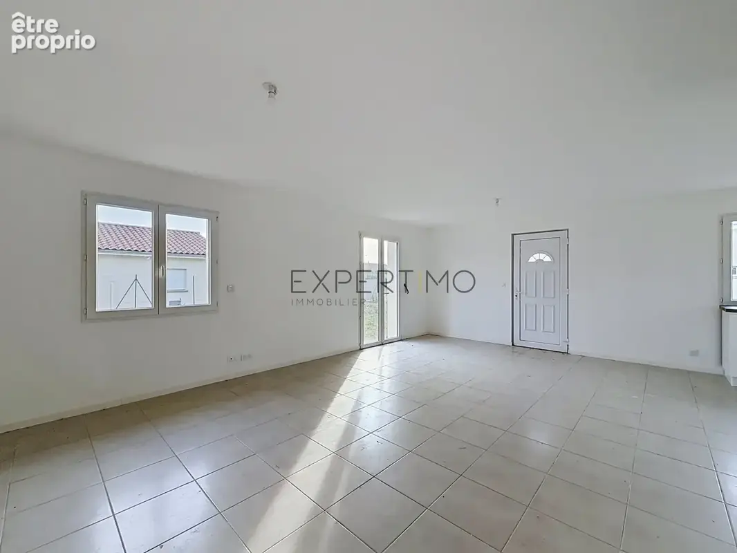 Maison de 2023 jamais habitée et à personnaliser, 3 chambres et 480 m2 de terrain - photo 9