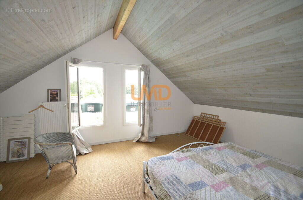 Maison 215 m² et appartement indépendant, grand terrain avec pis - photo 5