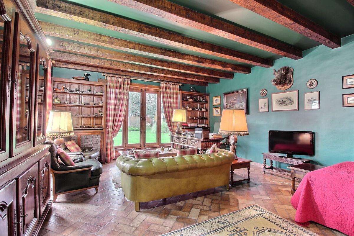 Maison à AUTRY-LE-CHATEL