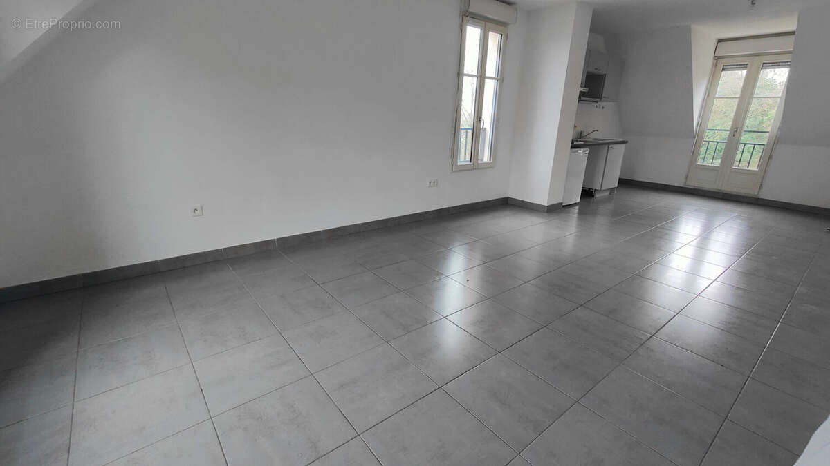 Studio récent 35.65 m2 - Proche centre Provins - photo 3