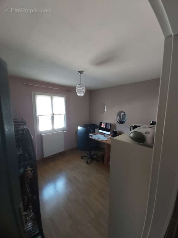 Maison à ORIGNY-SAINTE-BENOITE