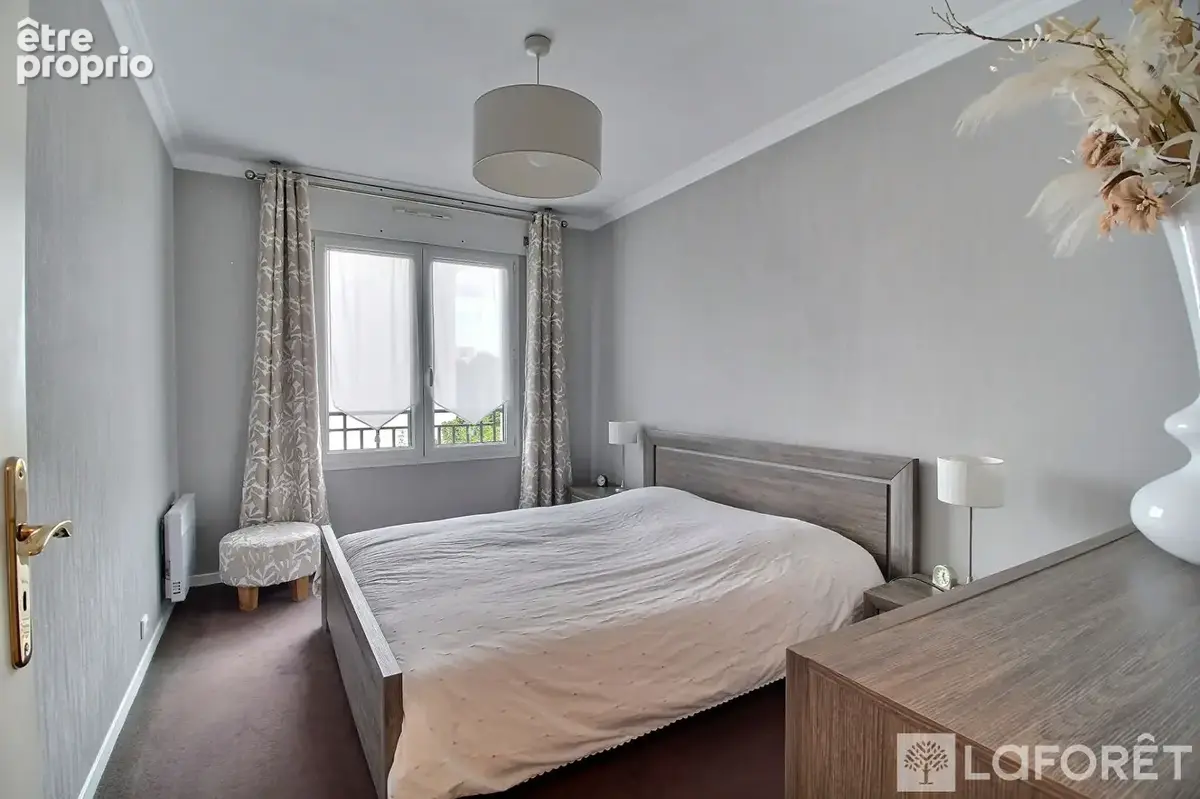 Appartement La Garenne Colombes 4 pièces 95 m2 - photo 12