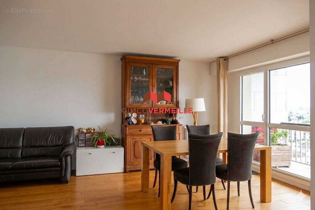 Appartement à RUEIL-MALMAISON