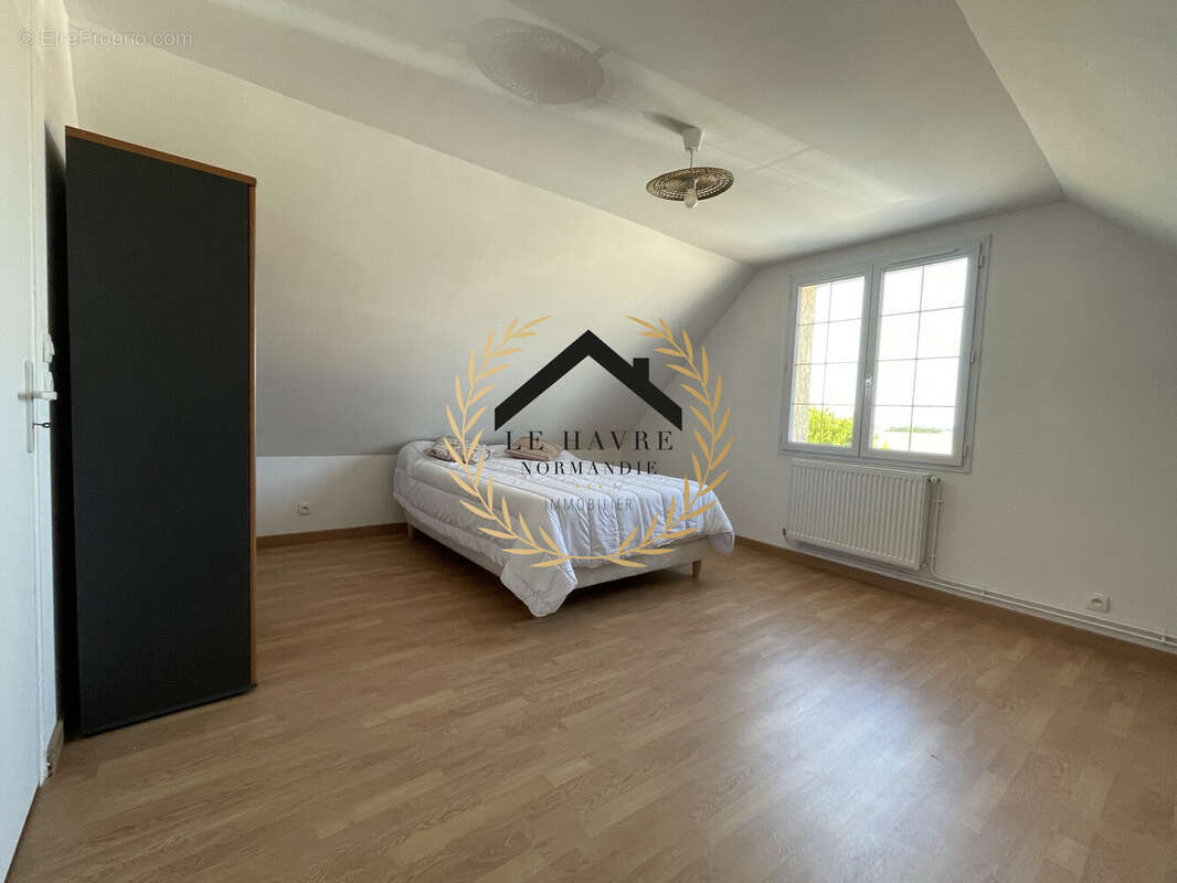 Maison 170 m² à Mannevillette  - photo 8