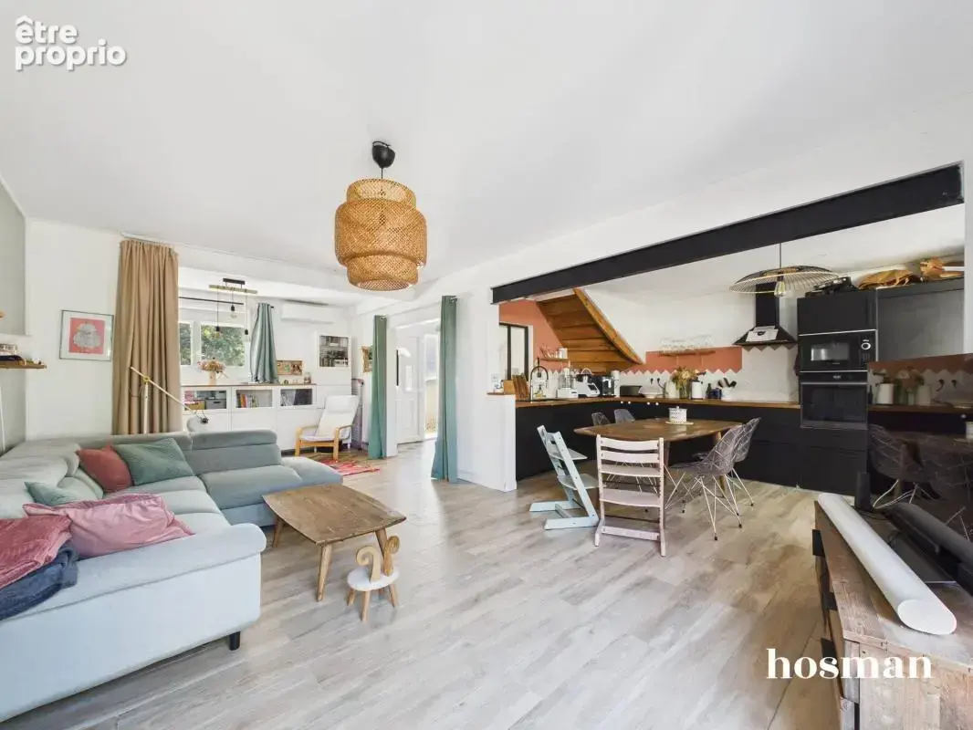Maison individuelle 5 pièces de 105m² avec jardin et terrasse- Rue Eugène Delacroix, Cenon - photo 4