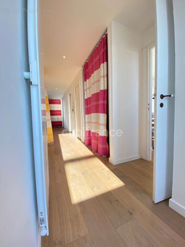 Dpt finistère (29),brest, proche centre ville, appartement 159 m2, dernier etage, terrasse, vue panoramique, vue mer, deux garag - photo 11