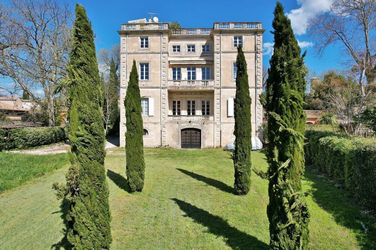 Appartement à UZES